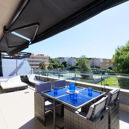 Uhc Family Complex * Салоу